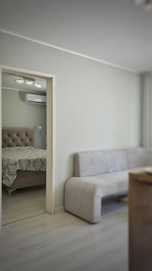 Cozy Studio Near The Park With Huge Verandah. Veliko Tarnovo Exterior photo